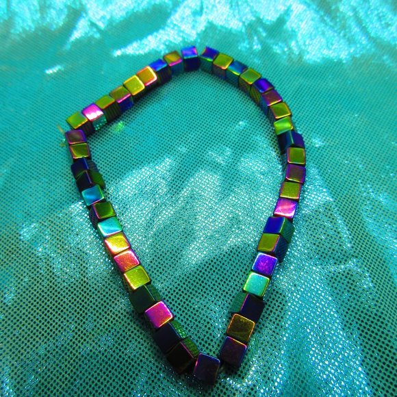 Rainbow Titanium Hematite 6mm Cube 7" Stretchy Gemstone Bracelet - Picture 2 of 3